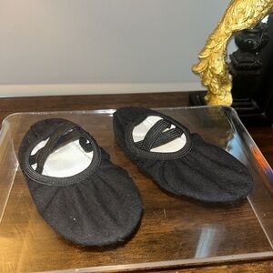 Black Ballet Flats